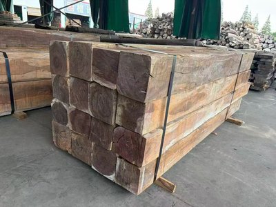 巴西黑胡桃原木